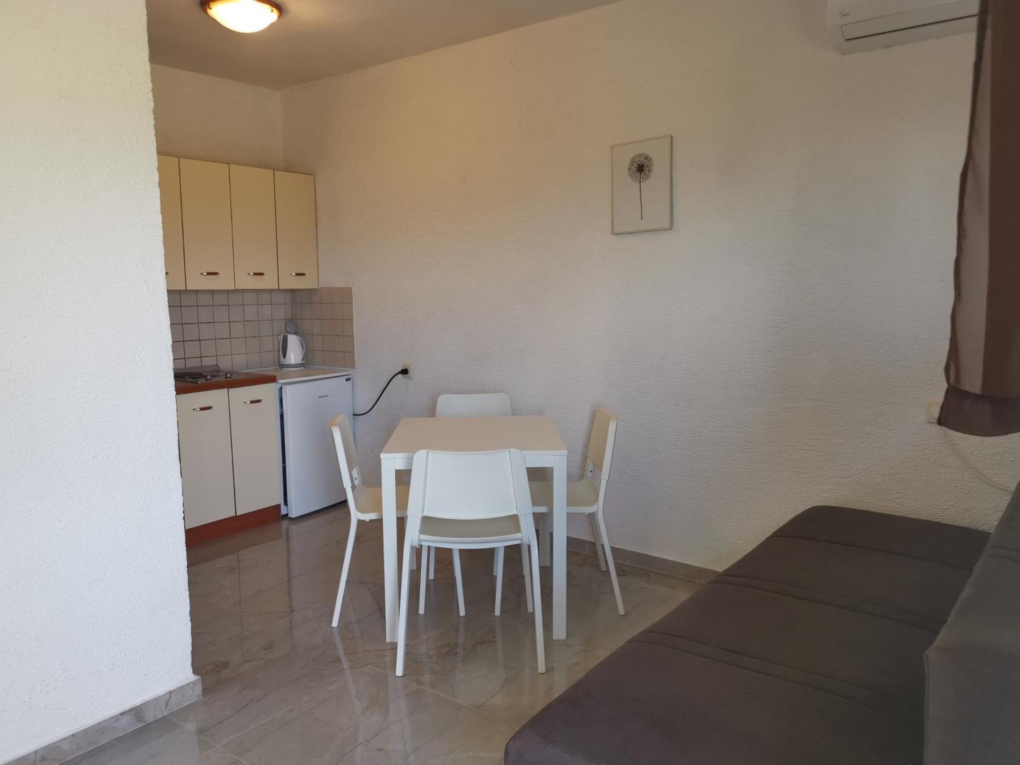 Apartments Monika Nin Eksteriør billede